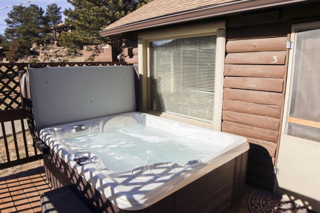 Lazy R Cottages With Hot Tubs By Rocky Mountain Resorts Estes Park Værelse billede